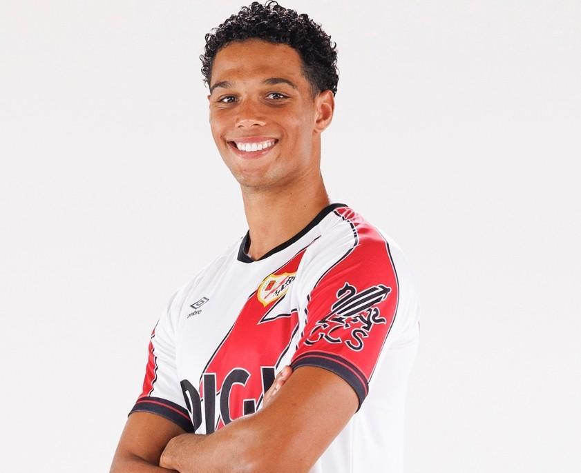 开云APP下载-官方：埃托奥之子艾蒂安-埃托奥租借加盟黄潜，他将为B队效力