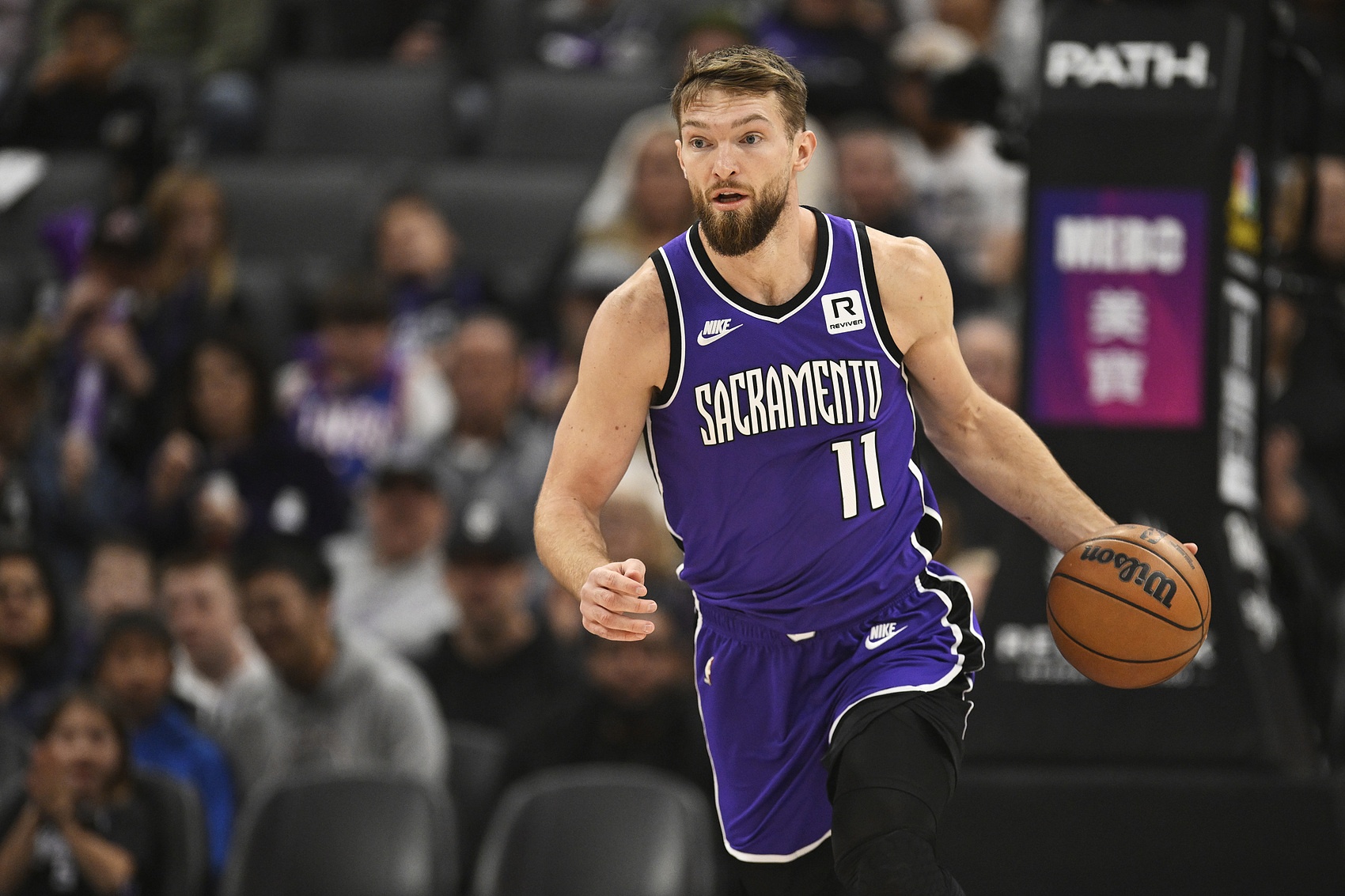 开云数字工具-状态很是不错！小萨时隔27场比赛复出 半场10分钟拿到8分5板