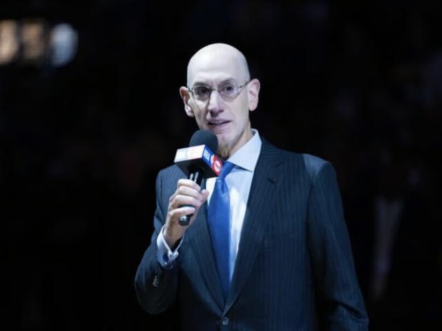 萧华：不会公开处罚裁判 五年内期待女性主教练