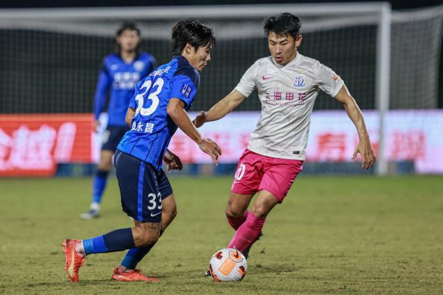 开云APP下载-【中超】于汉超建功杨泽翔捡漏 沧州0比3申花